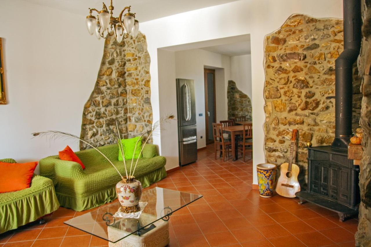 La Casa Sulla Collina Bed & Breakfast Altavilla Silentina Luaran gambar