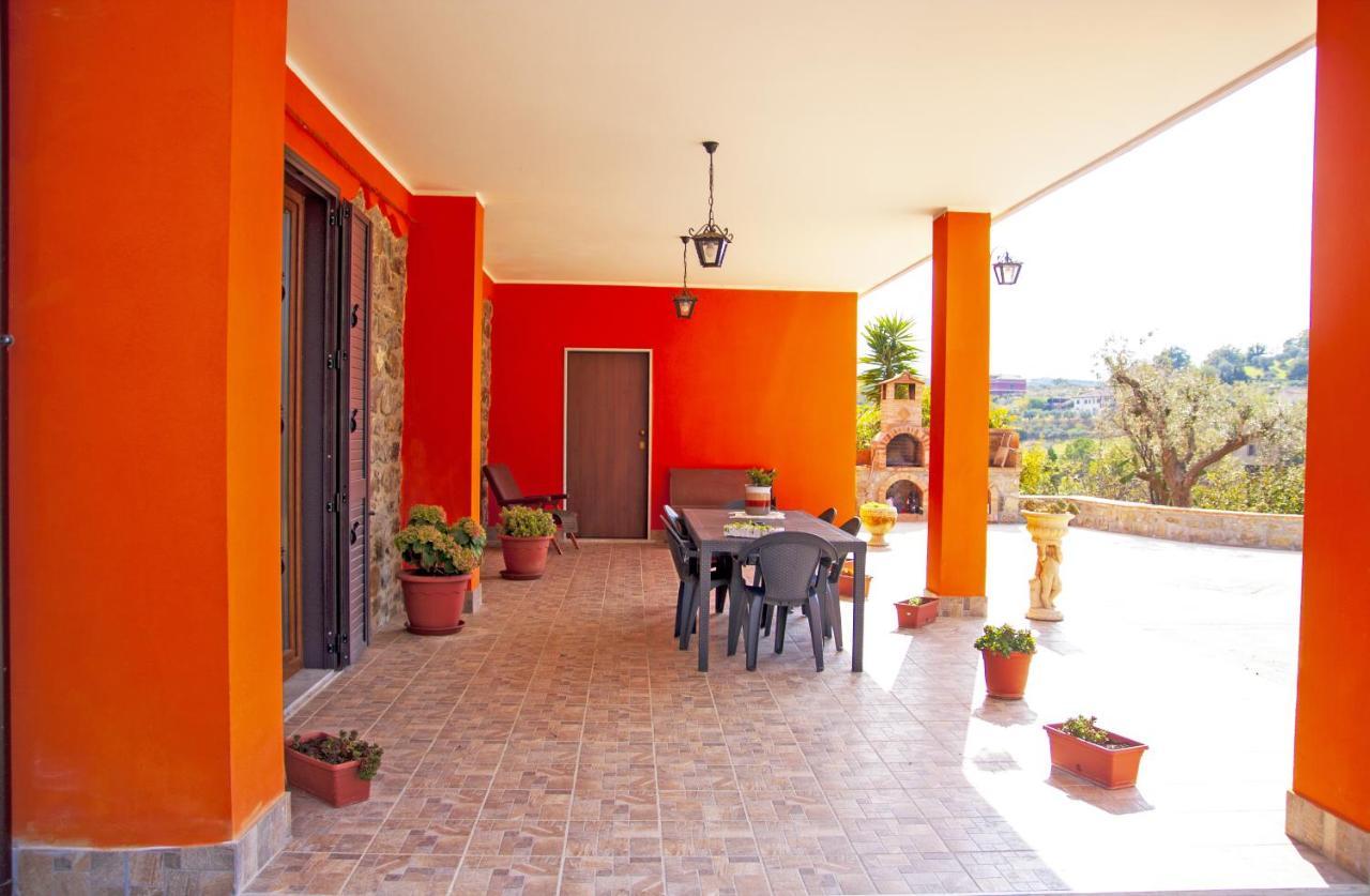 La Casa Sulla Collina Bed & Breakfast Altavilla Silentina Luaran gambar